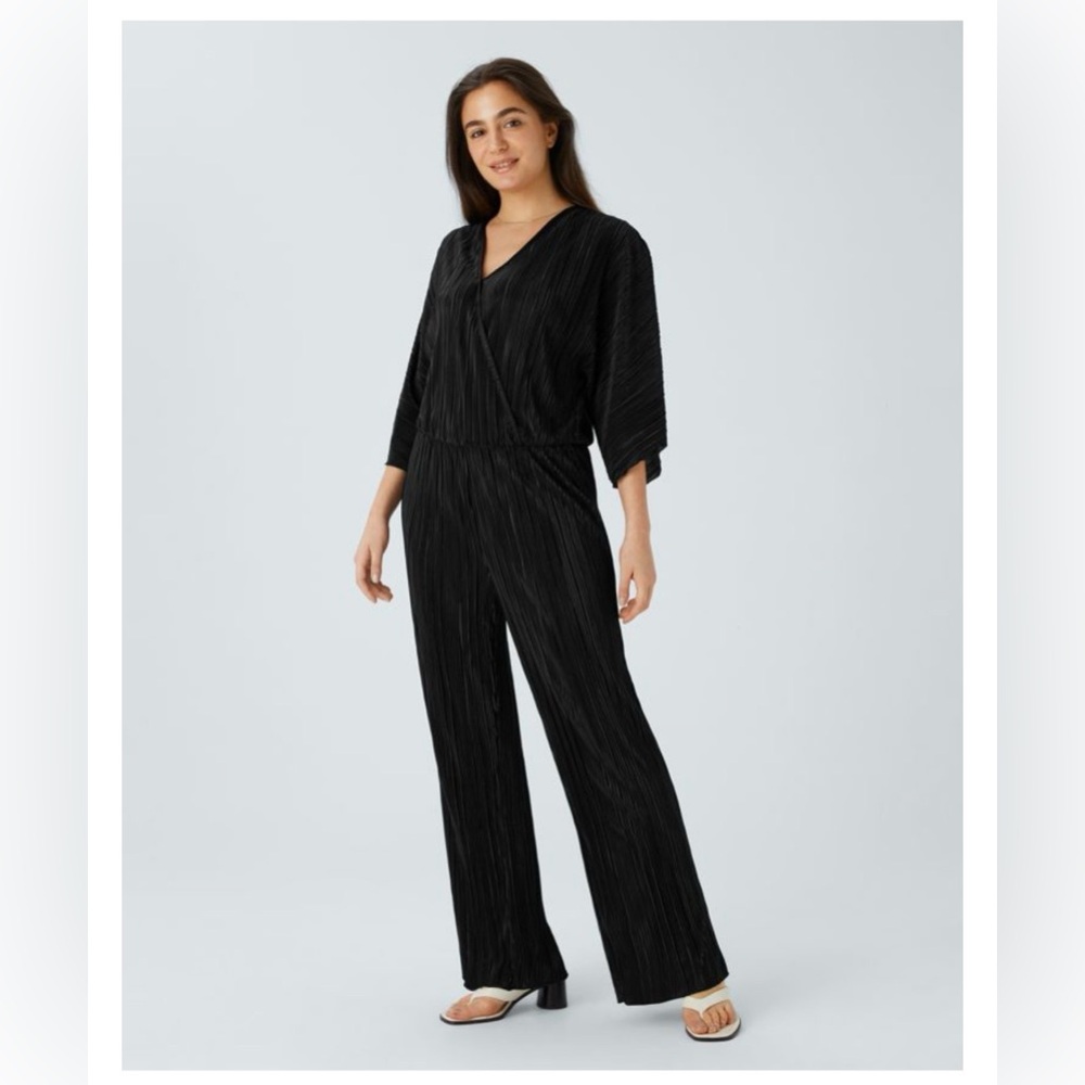 HALARA V-Neck Elegant Black Women's Jumpsuit